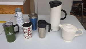 lot 845 image: Lot of 8 Travel Mugs and Thermal Pitchers Mixed Brands.