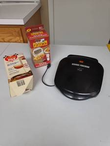 lot 848 image: George Foreman Compact Grill, Fat Skimmer and Fry Cutter