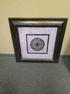 lot 406 image: Framed Decorative Circular Medallion Wall Art.   27.5 W x 27 34 H.
