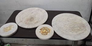 lot 413 image: Marble Round Plant Stand Plates (two large, two small)