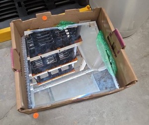 lot 418 image: Box of 5 13 x 13 mirrors.