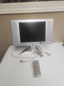 lot 544 image: ViewSonic N1300 Model VS10179-1M 13 inch LCD TV  Monitor combo