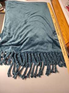lot 605 image: Blue Throw Blanket with Fringe 50 x 60 inches to. Very nice quality, clean and soft