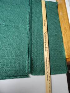 lot 606 image: Two Matching green woven table cloths with 8 matching placemats (see all photos)