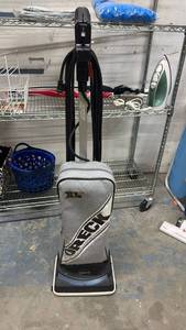 lot 624 image: Oreck XL3800H2 Commercial Upright Vacuum Cleaner 120V 4.0 Amp