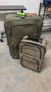 lot 629 image: Olympia and Prodigy Rolling Luggage Set 2-Piece Taupe