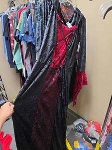 lot 905 image: Womens Halloween Costume - Velvet Long-Sleeve Dress Black with Red Bow Detail. XL 16-18