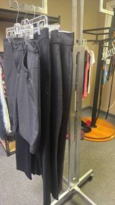 lot 916 image: Lot Womens Pants and Shorts Size 8 - Eddie Bauer, Banana Republic and more