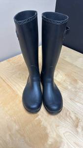lot 930 image: Black Knee-High Rain Boots Womens Size 10