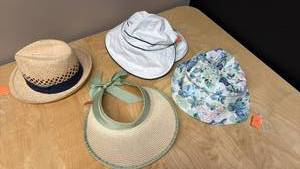 lot 933 image: 4-Pack Womens Sun Hats Straw Visors Bucket Caps Assorted Styles