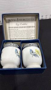 lot 1015 image: Royal Worcester egg coddlers