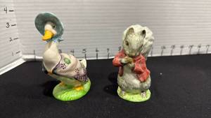 lot 1017 image: Beatrix Potter Timmy Tiptoes and Jemina Puddle Duck figurines