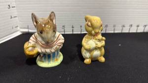 lot 1018 image: Beatrix Potter Mrs Tittle Mouse and Beswick bunny figurines