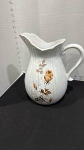 lot 1028 image: McCoy pitcher