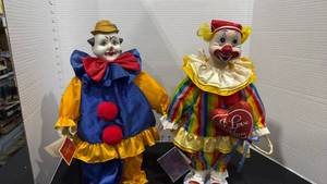 lot 1032 image: Clowns with porcelain faces and stands