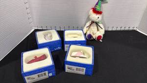 lot 1038 image: Just The Right Shoe baby. Shoes and Boyds clown