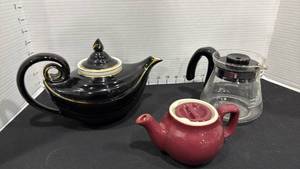 lot 1047 image: Hall Aladdin teapot with infuser, teapot and small coffee pot