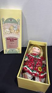lot 1097 image: Goebel Dolly Dingle Bette Ball musical porcelain doll