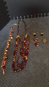 lot 1240 image: Womens jewelry including ring