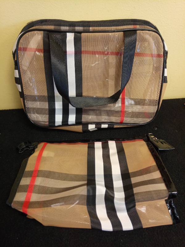 lot 1033 image: 2 PackSize Travel Toiletry Bag, Checkered PU Splicing Makeup Cosmetic Bag,, Portable Quart Size Bag for Bathroom, Vacation Retail $15
