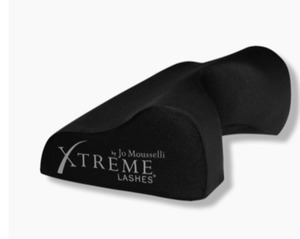 lot 2302 image: XTREME LASHES CONTOURED MEMORY FOAM PILLOW