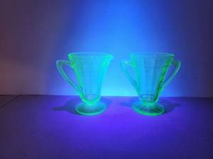 lot 42 image: 1930s Anchor Hocking Uranium Glass Sugar and Creamer Set