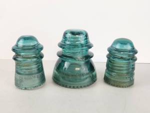 lot 102 image: Hemingray Glass Insulators Lot of 3 Vintage TelegraphTelephone