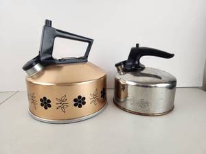 lot 117 image: Pair of Vintage Whistling Kettles Revere Ware