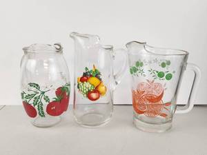 lot 157 image: Fruit Printed Glass Pitcher Lot 3 Piece Mixed Designs Tomato Orange Citrus