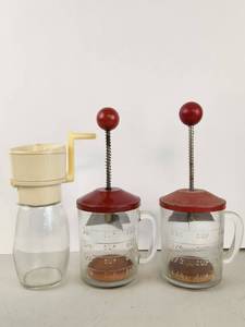 lot 158 image: Vintage Kitchen Chopper &amp Nut Grinder Lot