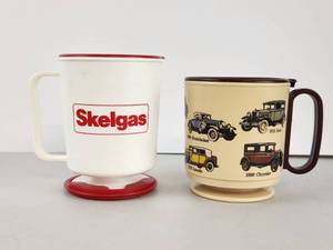 lot 176 image: Skelgas and Vintage Car Mugs Lot of 2 with Lids