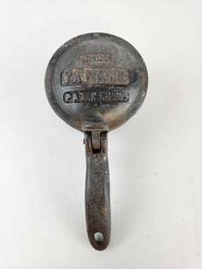 lot 200 image: Yankee Cast Iron Ice Shaver Vintage