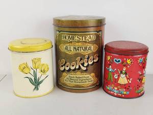lot 206 image: Vintage Tin Lot Homestead All Natural Cookies Tin