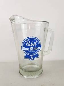 lot 209 image: Vintage Pabst Blue Ribbon Beer Glass Pitcher