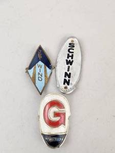 lot 246 image: Lot of 3 Vintage Bicycle Emblems and Badges