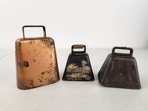 lot 248 image: Vintage Lot of 3 Cow Bells