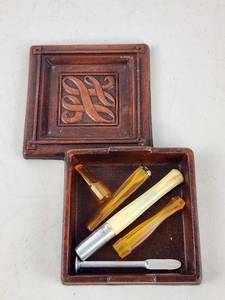 lot 250 image: Syrocwood Tray and Vintage Cigarette Holders