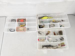 lot 304 image: Vintage Fishing Lure Lot with Tackle Box Storage Cases
