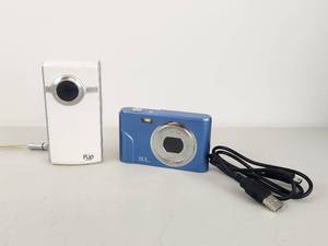 lot 340 image: Flip Video Camcorder White and Digital Camera 48.0 MP Blue Lot