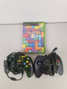 lot 346 image: Original Xbox Lot Tetris Worlds Xbox Game with 2 Controllers