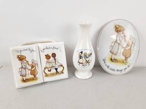 lot 360 image: Vintage Holly Hobbie Decorative Porcelain Lot