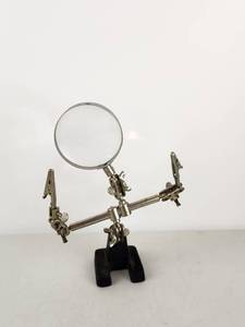 lot 369 image: Third Hand Magnifying Glass Tool Soldering Station Helping Hands