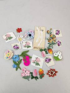 lot 418 image: Embroidered Floral Appliques Lot Beautiful Vintage
