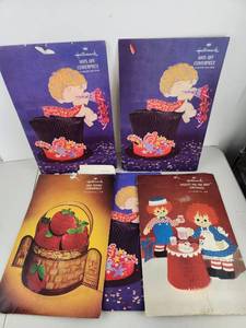 lot 422 image: Hallmark Centerpiece Lot 4 Pieces Hats Off Give Thanks Raggedy Ann Andy