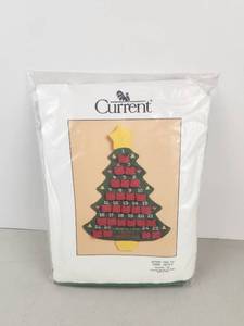 lot 436 image: Vintage Current Advent Tree Kit 18219-9 Christmas Counted Cross Stitch