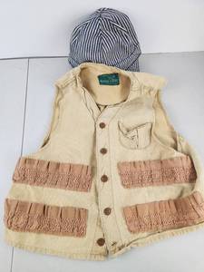 lot 445 image: Vintage Sears Field Fishing Vest and Striped Cap Set Size 7