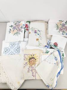 lot 452 image: Lot of Embroidered Handkerchiefs with Floral Designs and Lace Trim