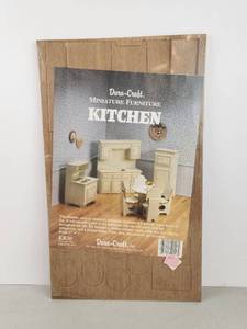 lot 464 image: Dura-Craft Miniature Furniture Kitchen KR30 Dollhouse Kit