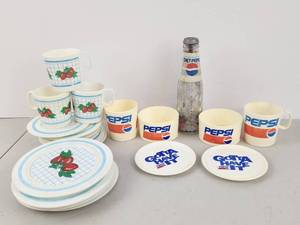lot 470 image: Vintage Toy Lot Pepsi Set Matching Cups & Plates