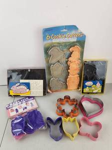 lot 535 image: Lot of Easter Cookie Cutters